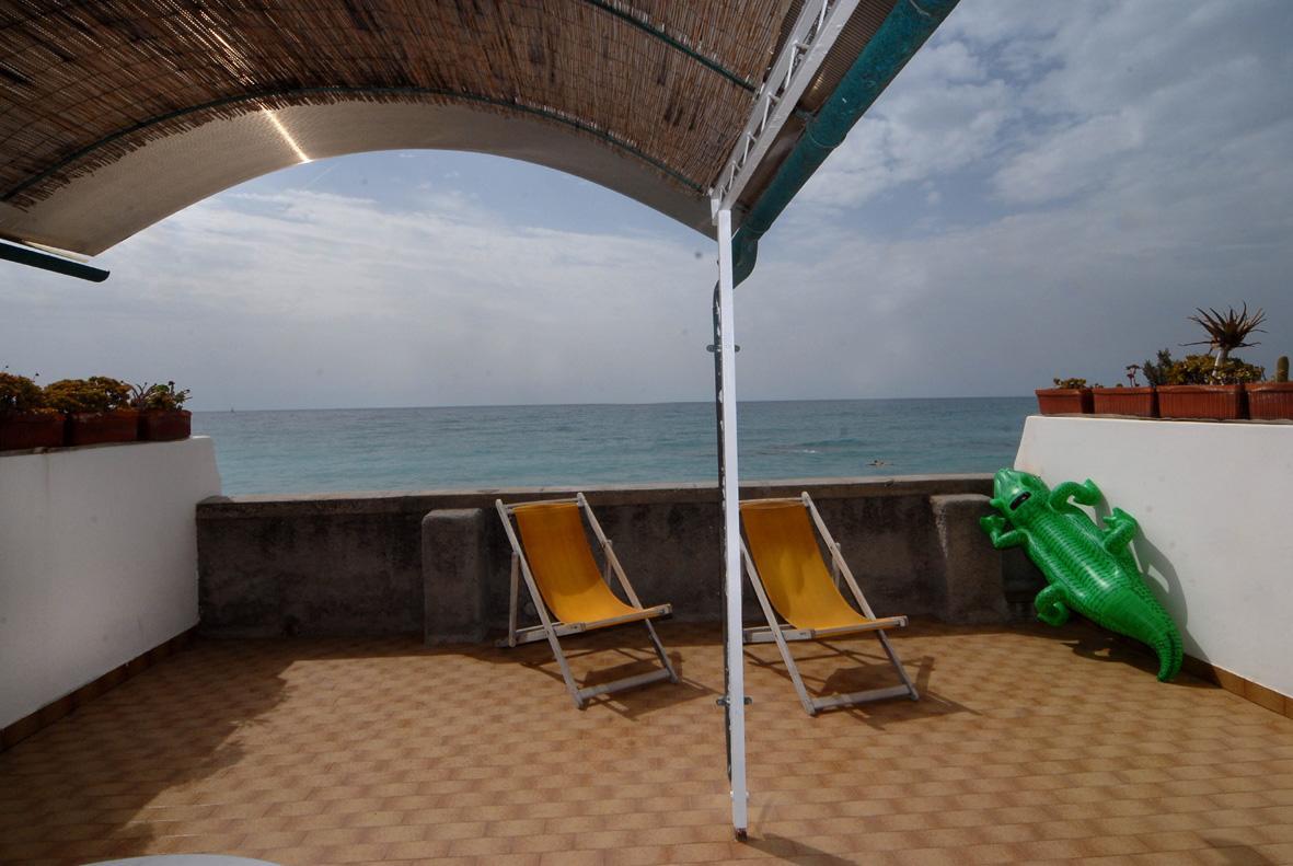Holiday'S Beach Aparthotel Ventimiglia Zewnętrze zdjęcie