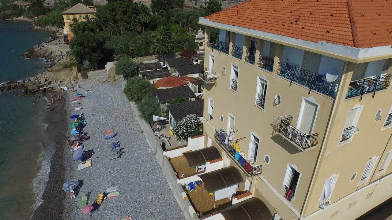 Holiday'S Beach Aparthotel Ventimiglia Zewnętrze zdjęcie